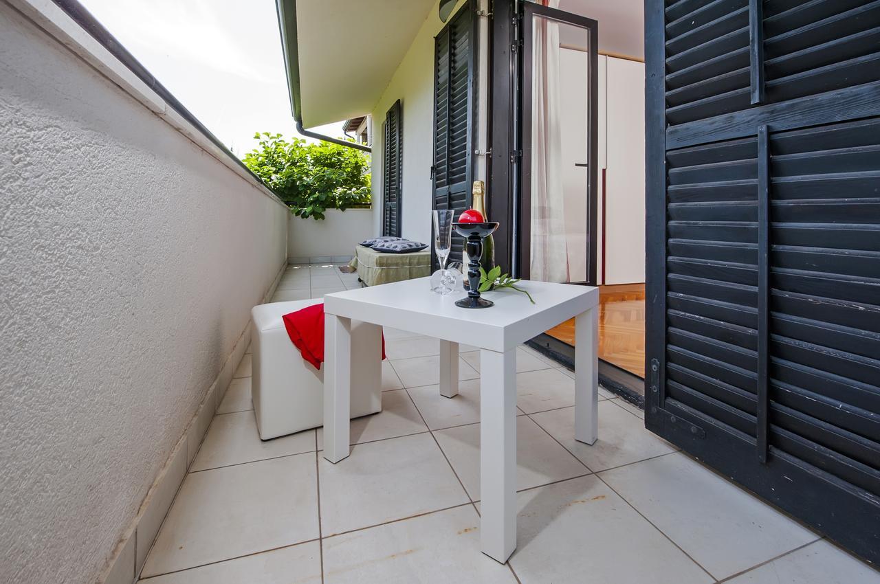 Cerin Apartment Ровинь Экстерьер фото