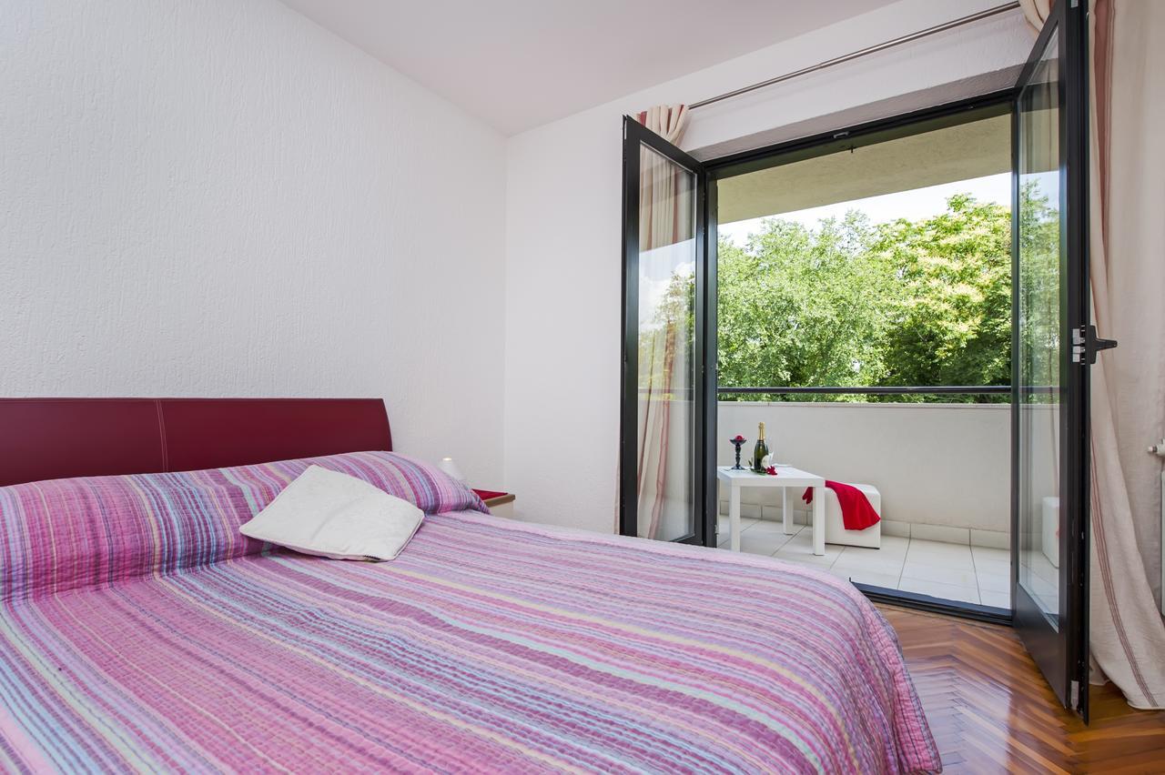 Cerin Apartment Ровинь Экстерьер фото