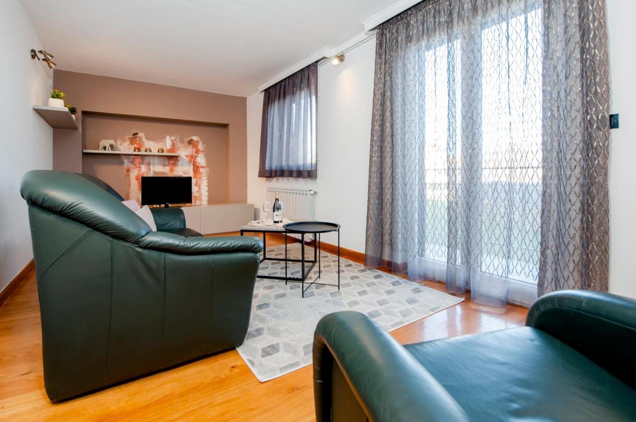 Cerin Apartment Ровинь Экстерьер фото
